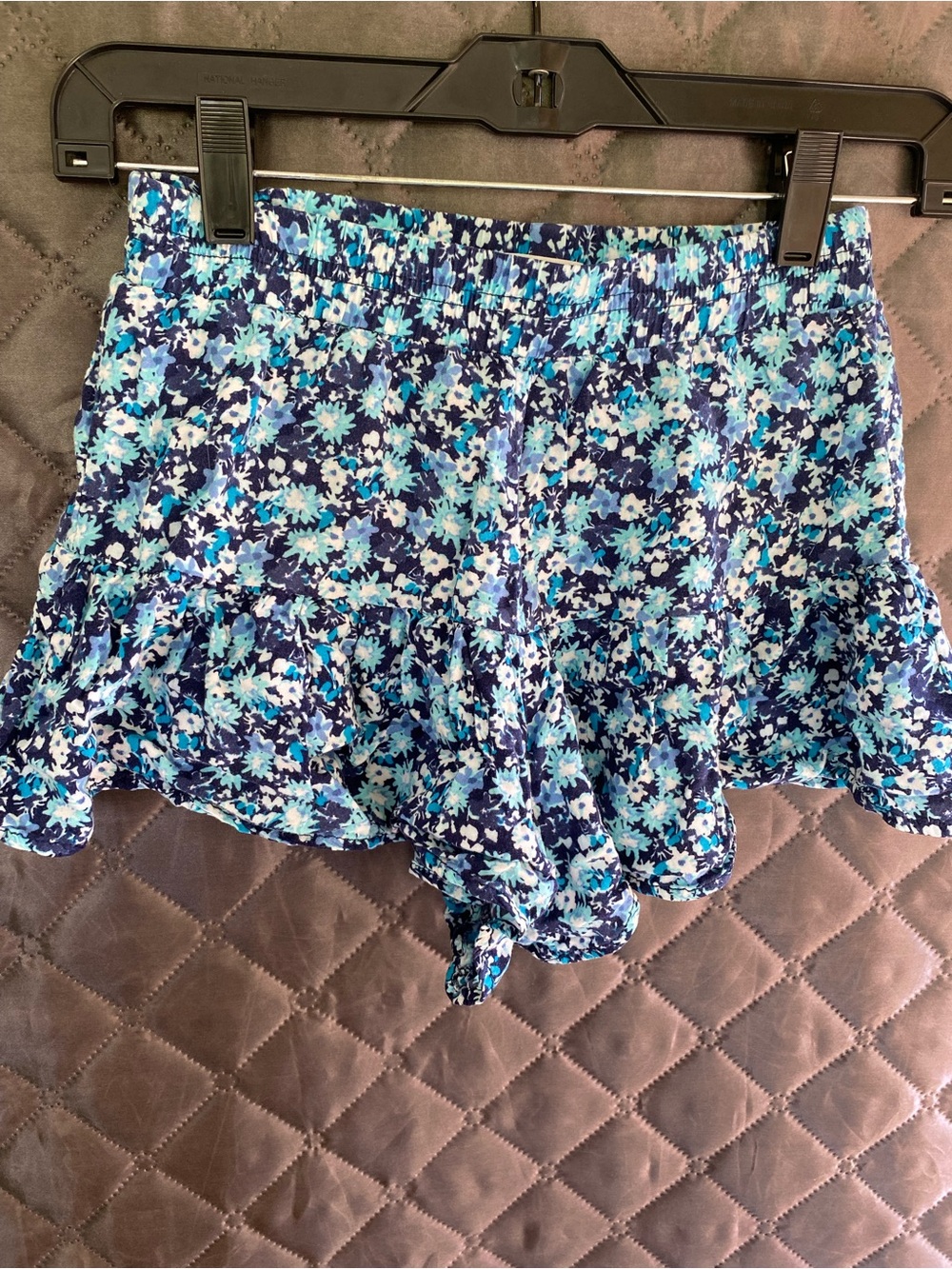 Aeropostale flowy ditsy floral shorts. XS